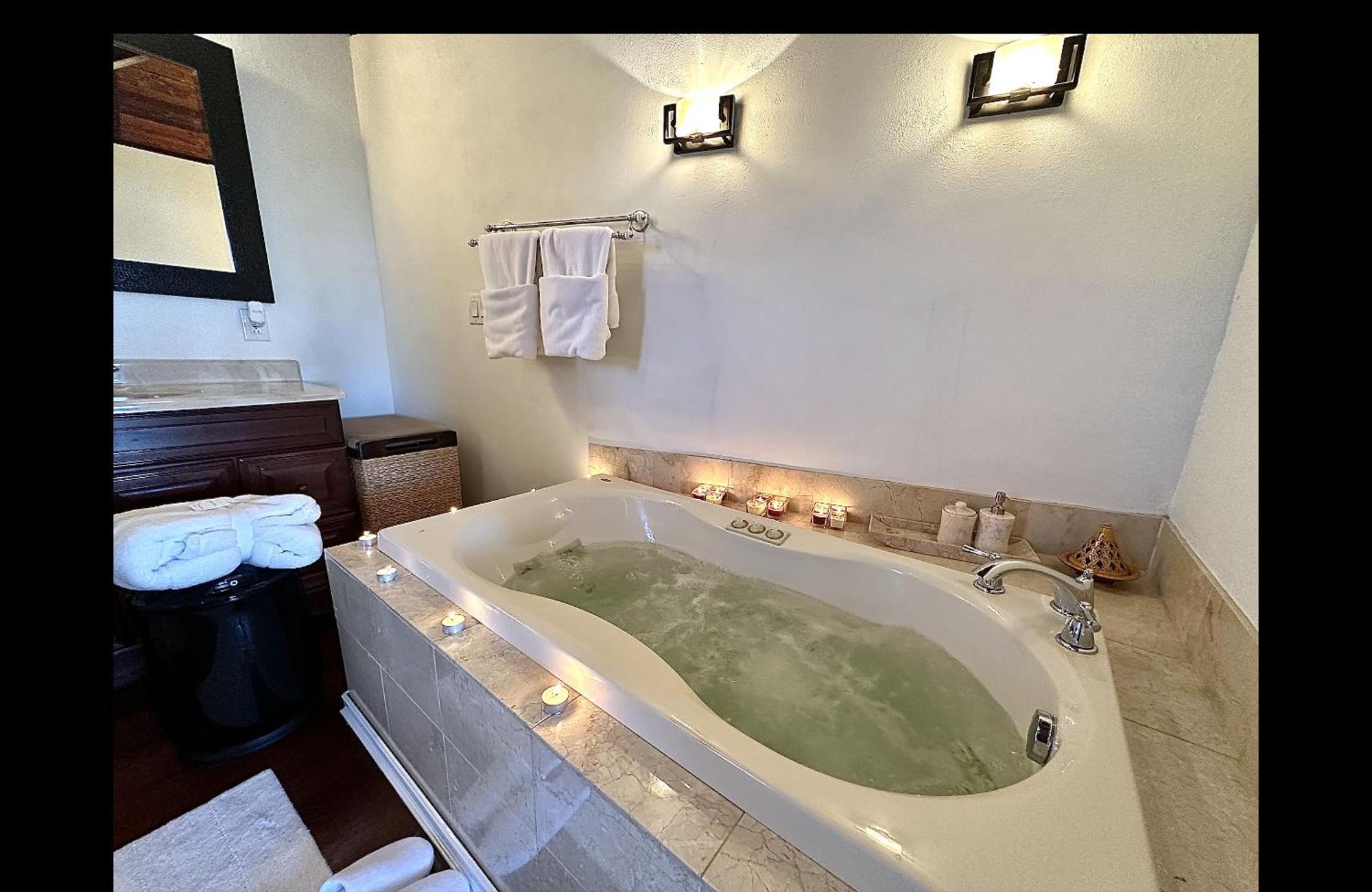 Hot Tub, Electric Bikes, Solo Stove, Projector, Smores มาร์เบิลเฮด ภายนอก รูปภาพ