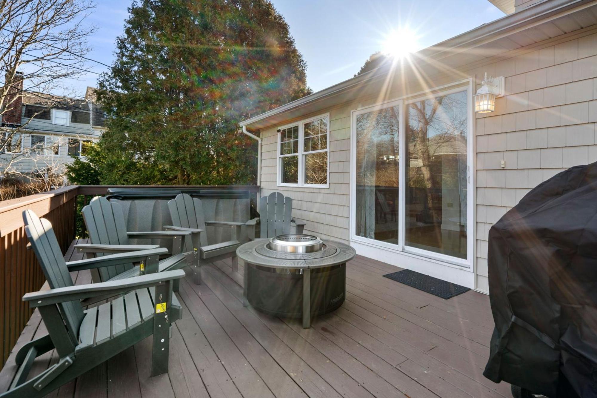 Hot Tub, Electric Bikes, Solo Stove, Projector, Smores มาร์เบิลเฮด ภายนอก รูปภาพ